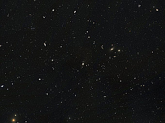 Астрономы обнаружили обрезанную галактику
