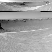 Марсианский ровер Opportunity достиг края гигантского кратера Виктория (Victoria). Учёные, работающие в рамках проекта Mars Exploration Rovers, считают, что здесь наверняка будут найдены самые интересные и важные ключи к прошлому Марса за всё время этой миссии.Opportunity высадился на Красной планете более двух лет назад, вскоре после посадки своего брата-близнеца Spirit. За это время два маленьких марсохода, работающие на противоположных концах планеты, предоставили учёным массу данных, "рассказав", что в прошлом Марс был более пригодным для жизни и здесь даже были водоёмы.Однако после двух лет постоянных маленьких "сенсаций" планетологи готовятся попробовать главное блюдо — кратер Виктория, самый крупный из всех, исследованных двумя роверами за это время. Его диаметр составляет 800 метров, глубина — целых 70 метров. А для геологов "глубже" означает "раньше". Пробитый когда-то большим метеоритом кратер даст возможность заглянуть глубже в историю планеты.Продолжительность работы роверов в сложных условиях марсианских песков превзошла самые смелые ожидания учёных. До старта миссии они говорили, что будут счастливы получать информацию от роботов 90 или хотя бы 30 дней, но вот сейчас посланники Земли, несмотря на все поломки и злоключения, доползли до круглой даты — 1000 дней на Марсе.